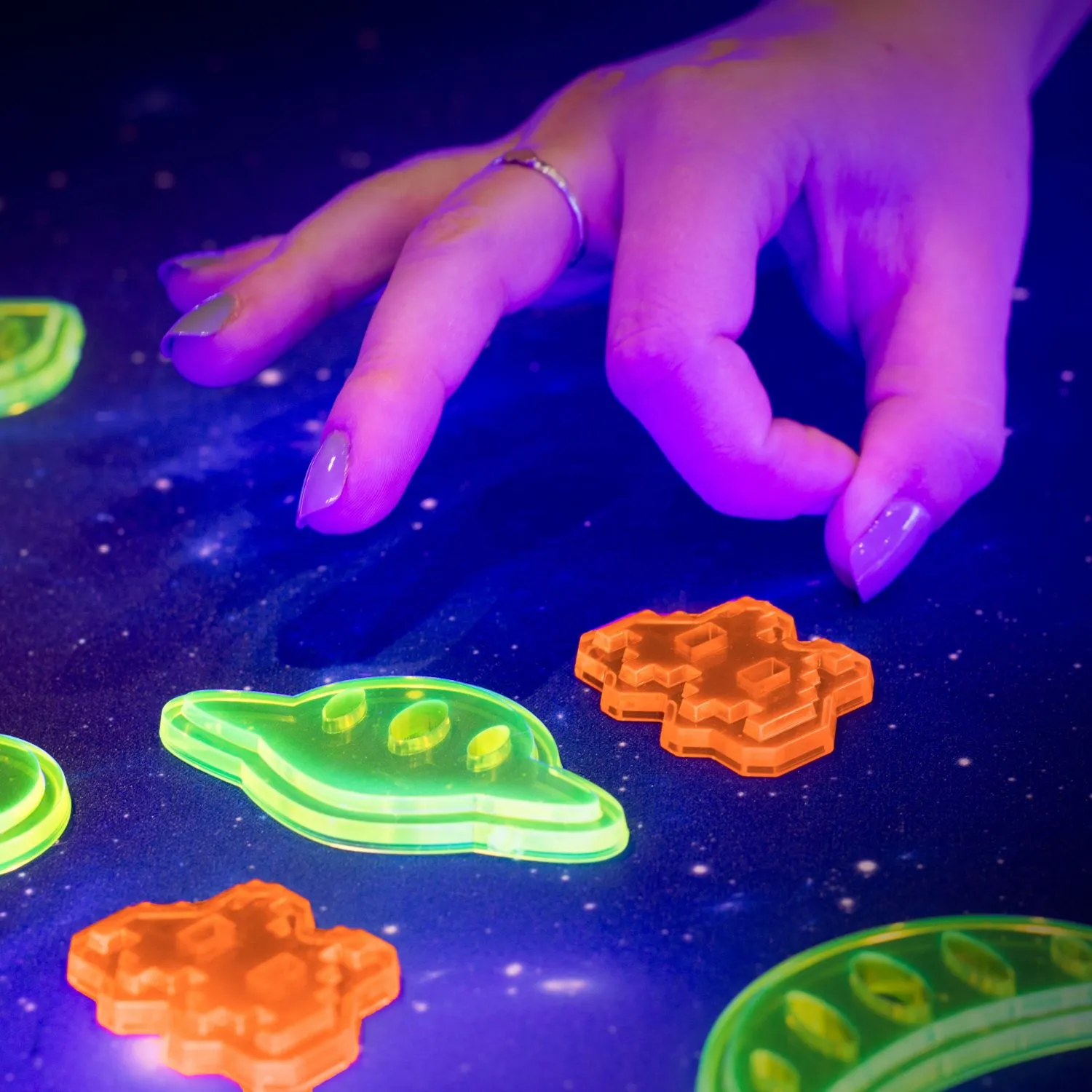 SHAPE INVADERS & GAMING TABLE TOPPER