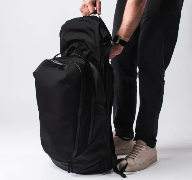 VOYAGER TRAVEL COLLECTION